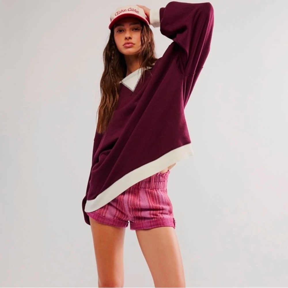 EUC - RARE - We The‎ Free - Classic Crew Sweater - Color: Snow Wine
